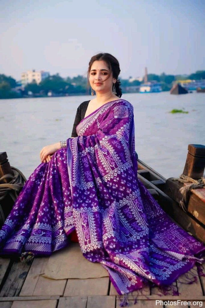 Simple Saree Poses For Photoshoot